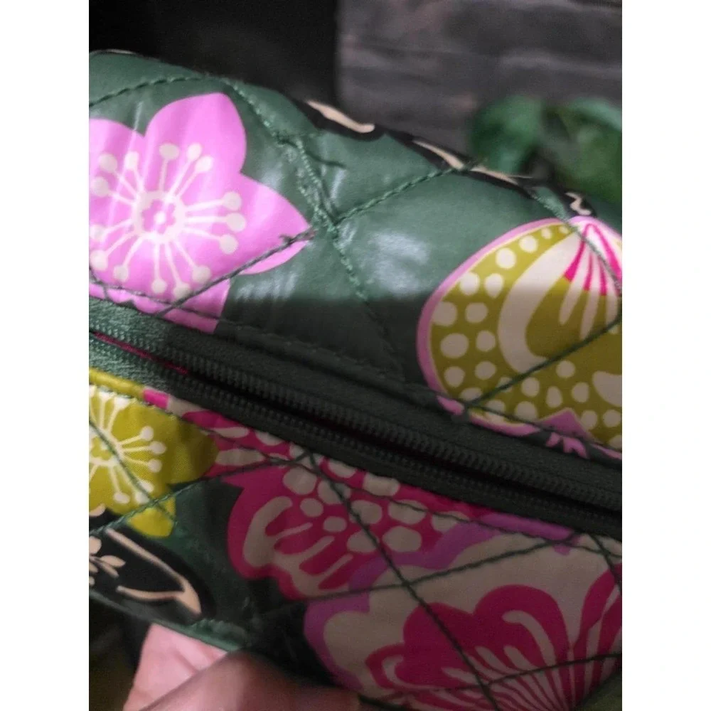 Vera Bradley Olivia Pink Wristlet Pouch Wallet Flap Metal Push Lock Closure Dark